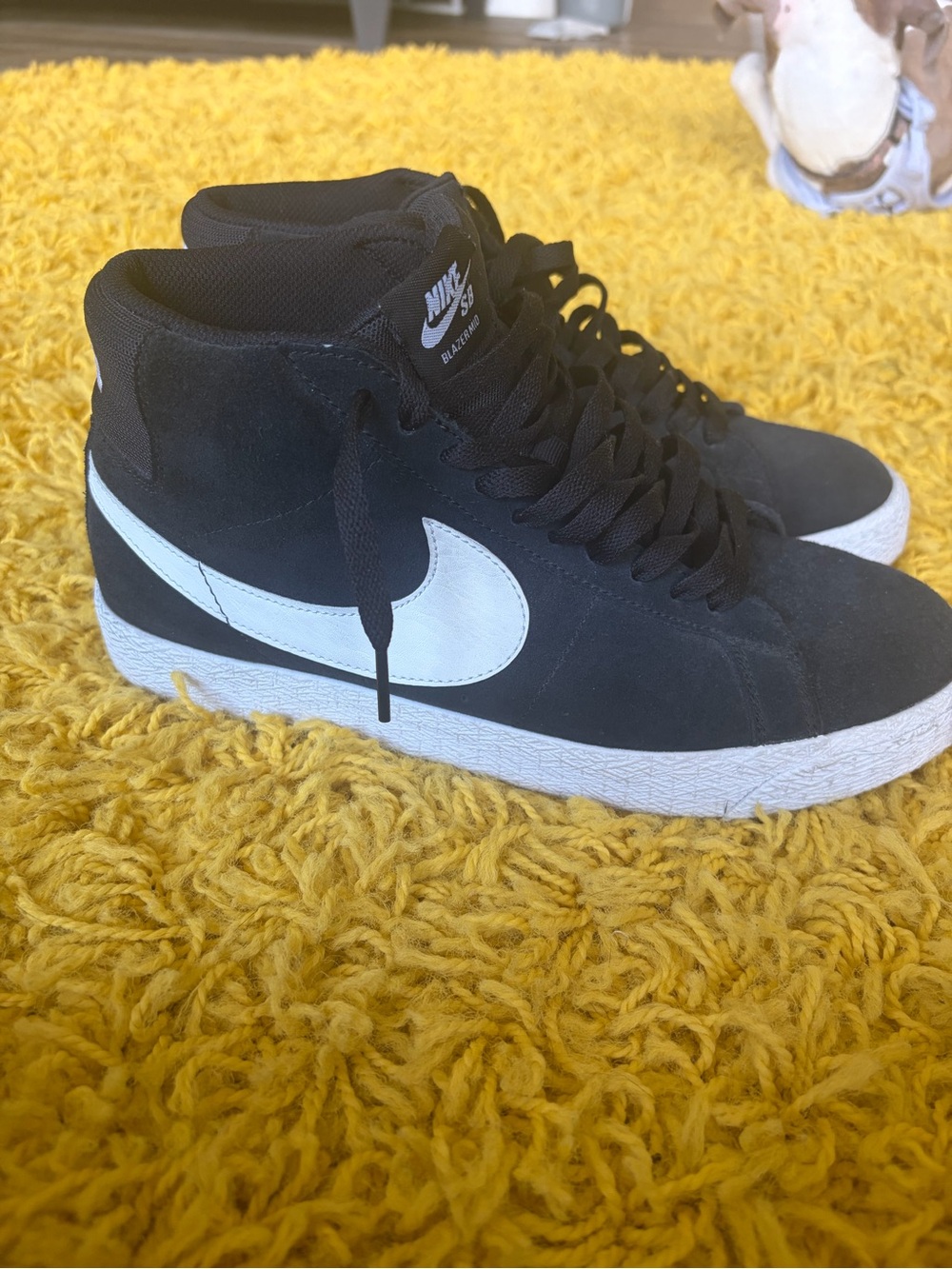 Nike Blazer Mid Men's Shoes in Black/White
